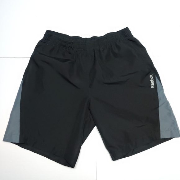 Reebok Gym Shorts Men's Medium - Picture 1 of 5